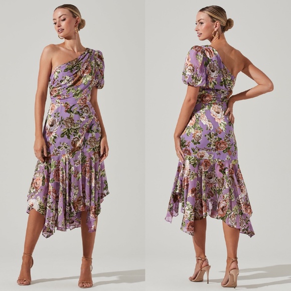 Astr Dresses & Skirts - Astr Asymmetrical Floral Dress in Purple and Pink